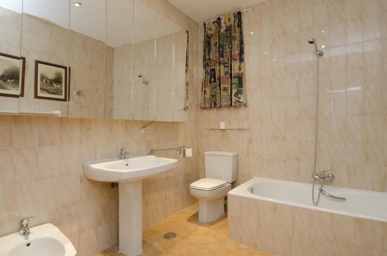 Apartamento Paseo Del Prado II En Madrid Dış mekan fotoğraf